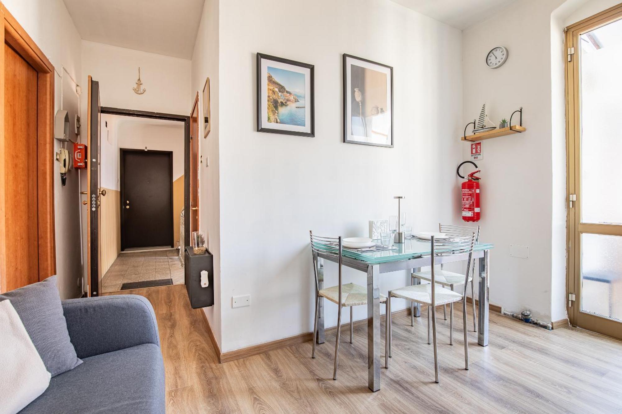 Elegante Dimora La Spezia-Free Parking Apartment Bagian luar foto